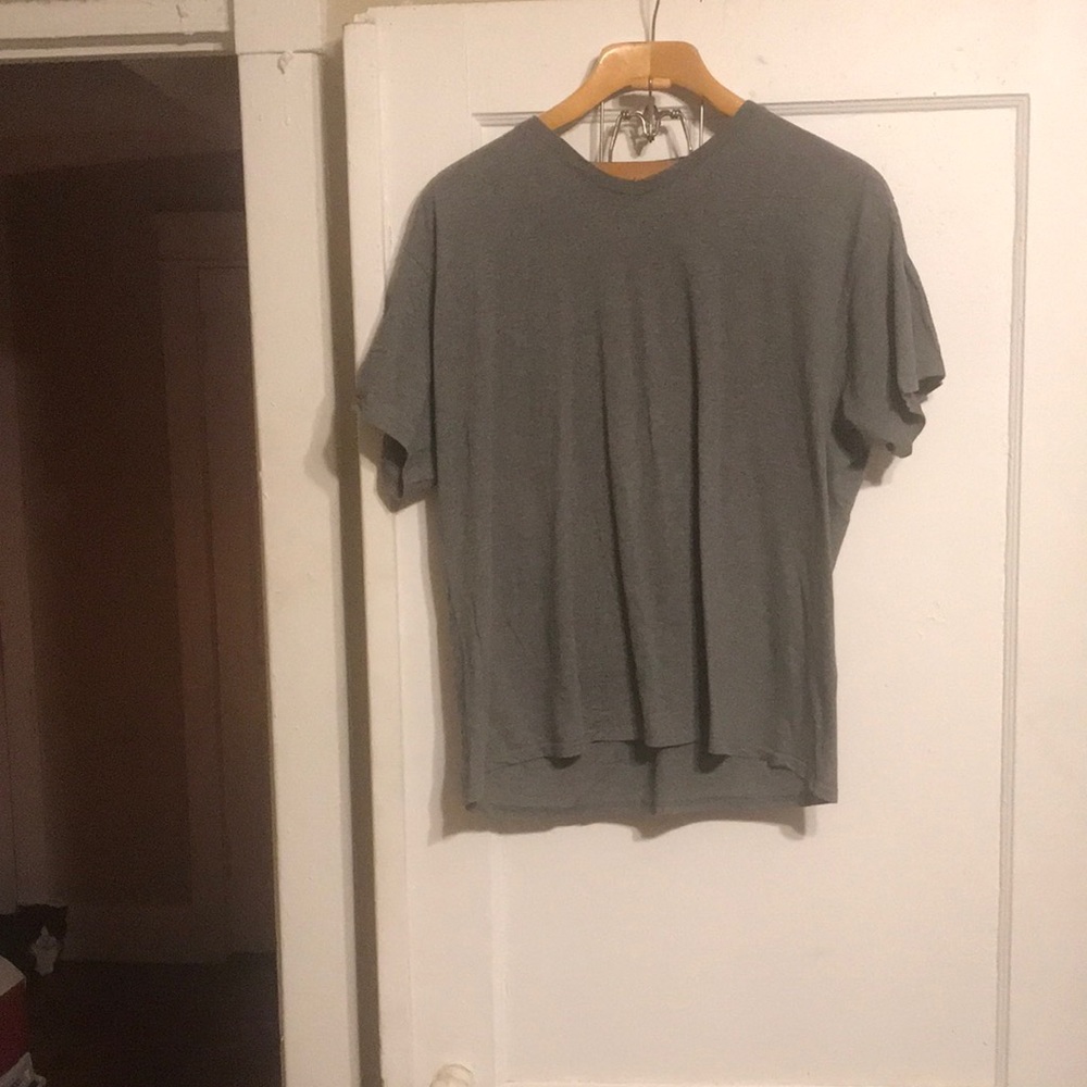 Ultra Rare Men’s Grey XXL HAINES PERFECT -T V-NECK